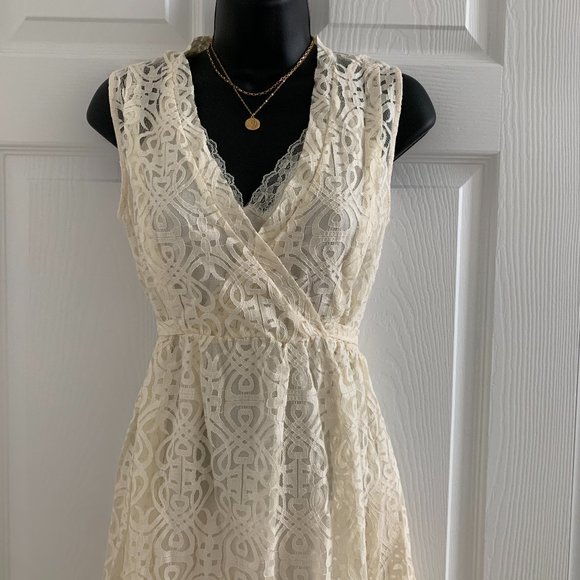 NWT American Rag Cie Women´s Ivory Dress, Size XS - Picture 2 of 16